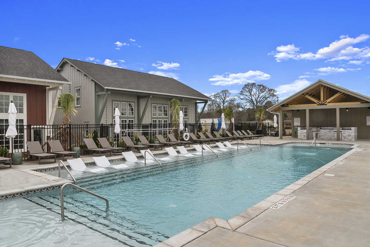 Cottage Apartments in Hoover | The Cottages at Greystone